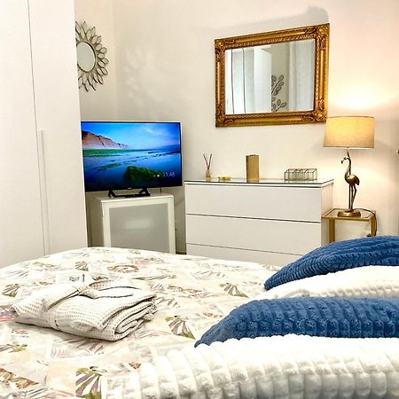 Boutique Apartment Con Tv Da 65 E 43 Viareggio Exterior foto