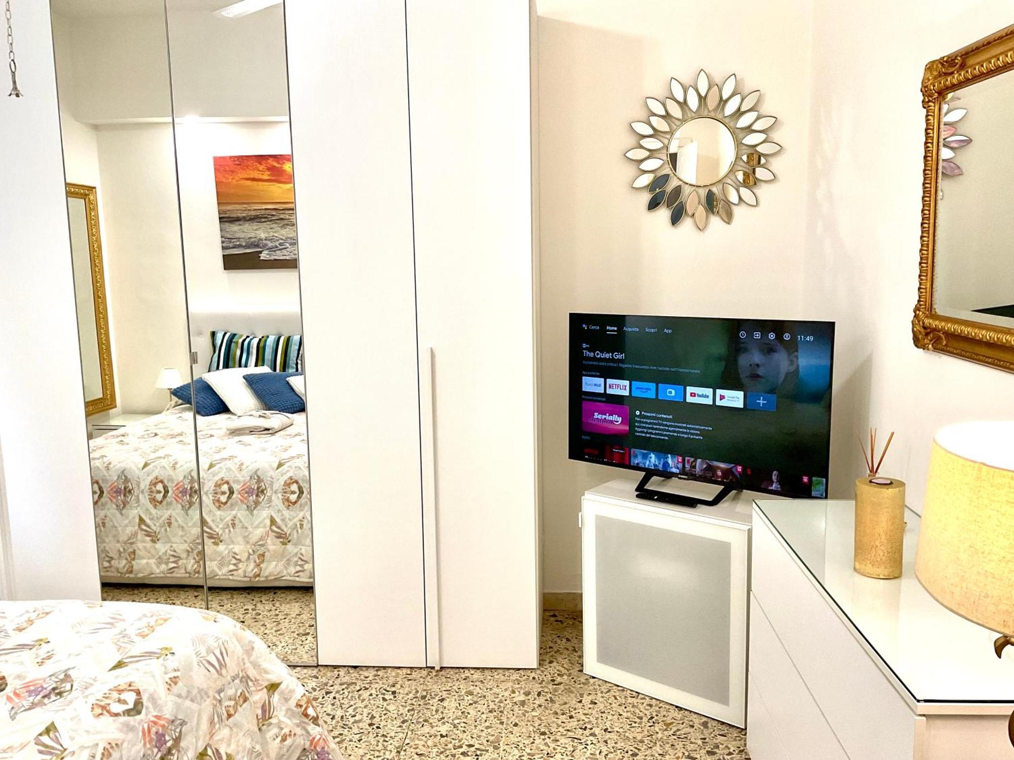 Boutique Apartment Con Tv Da 65 E 43 Viareggio Exterior foto